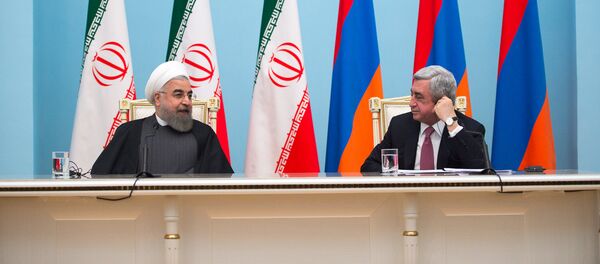 Встреча президентов Армении Сержа Саргсяна и президента ИРИ Хасана Роухани Встреча президентов Армении Сержа Саргсяна и президента ИРИ Хасана Роухани - Sputnik Արմենիա