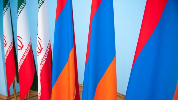 Флаги Ирана и Армении - Sputnik Արմենիա