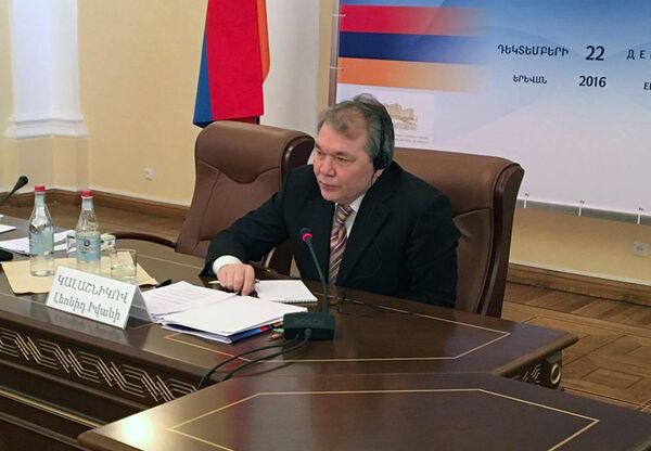 Совместное заседание постоянной комиссии по внешним сношениям НС РА и комитета Госдумы по делам СНГ, Евразийской интеграции и связям с соотечественниками Федерального собрания РФ. Леонид Калашников Совместное заседание постоянной комиссии по внешним сношениям НС РА и комитета Госдумы по делам СНГ, Евразийской интеграции и связям с соотечественниками Федерального собрания РФ. Леонид Калашников - Sputnik Արմենիա