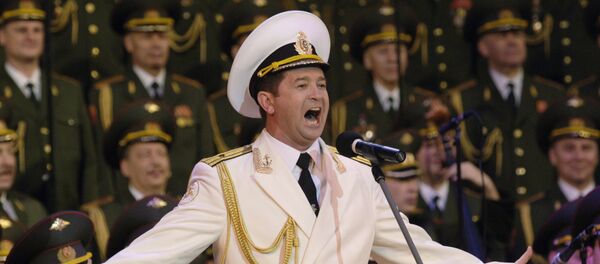 Солист ансамбля - народный артист России Вадим Ананьев Солист ансамбля - народный артист России Вадим Ананьев - Sputnik Արմենիա