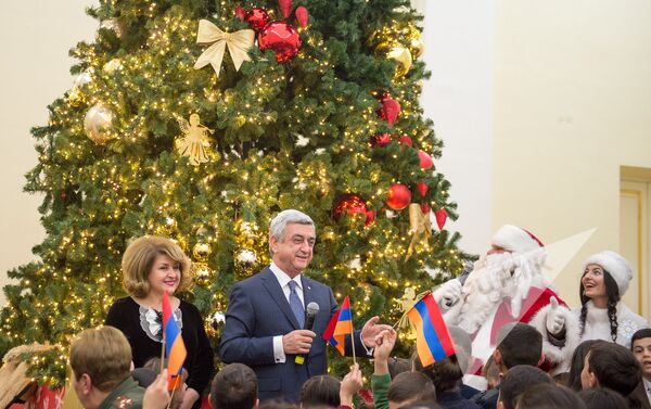 В резиденции Президента в связи с наступающими праздниками Нового года и Святого Рождества стартовали организованные для детей мероприятия - Sputnik Армения