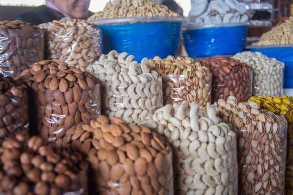 Мужская сила и не только – как фундук помогает избавиться от недугов - Sputnik Армения