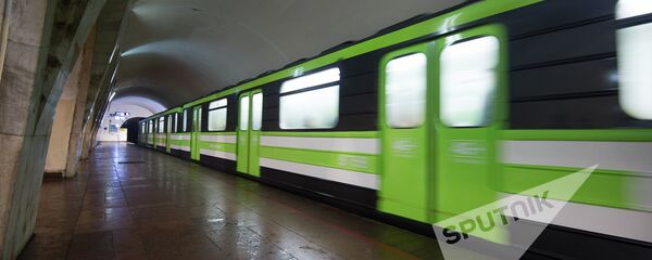 Новые вагоны в ереванском метро - Sputnik Армения