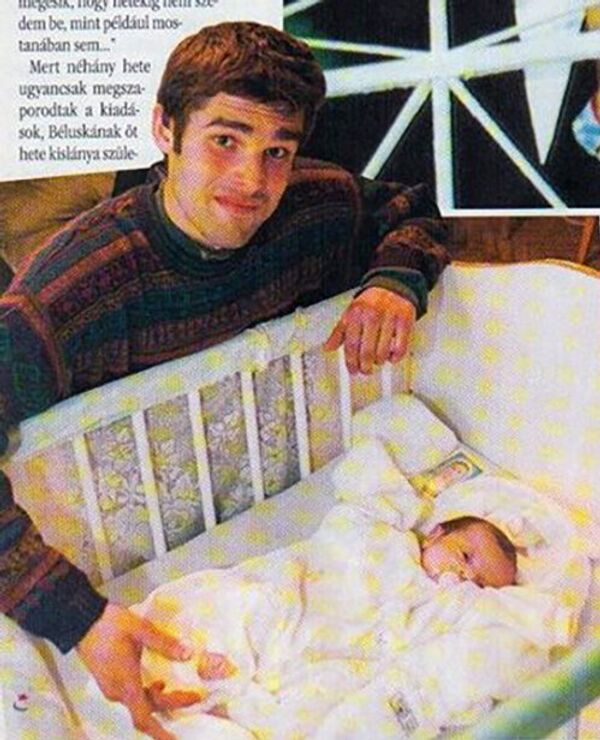 Бела Фаркаш со своей дочерью - Sputnik Армения