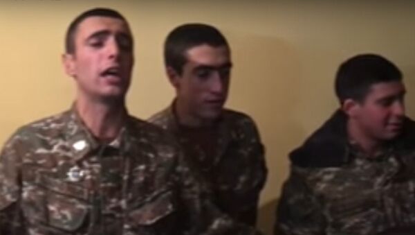 Солдаты ВС Армении исполняют патриотическую песню - Sputnik Արմենիա