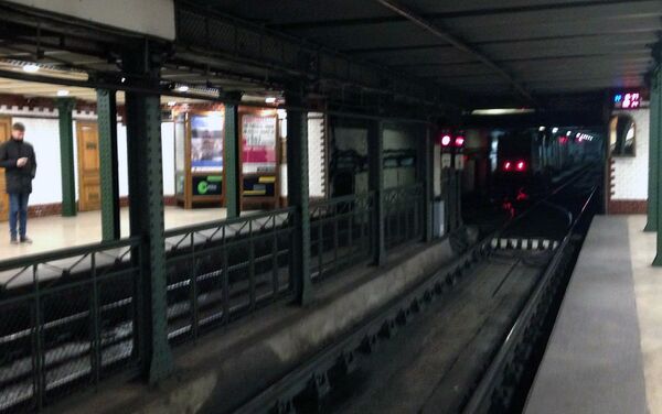 Будапештский метрополитен - один из самый старых метро в мире и первое метро в континентальной Европе. Линия M1 (желтая линия) — первая линия метро в Будапеште. Линия была открыта в 1896 году. - Sputnik Армения