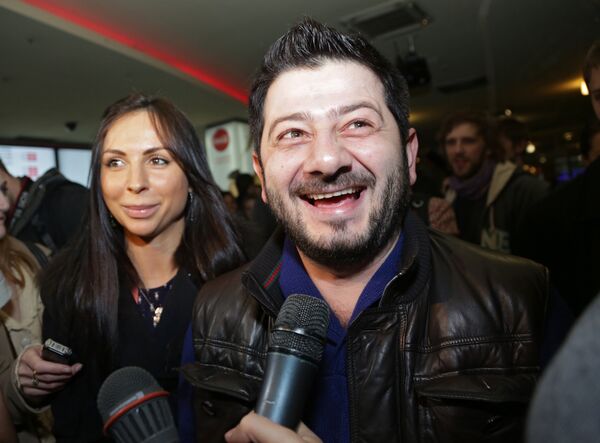Шоумен Михаил Галустян с супругой Викторией Шоумен Михаил Галустян с супругой Викторией - Sputnik Армения