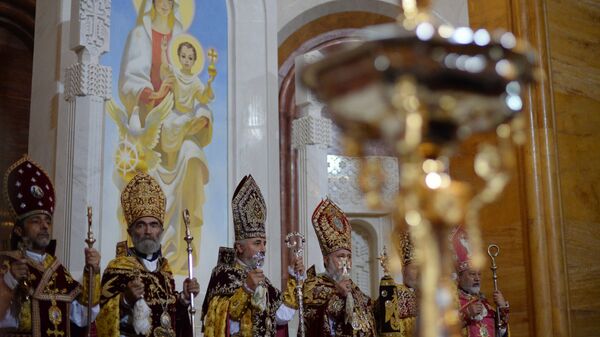 Кафедральный собор Армянской Апостольской Церкви в Москве - Sputnik Армения