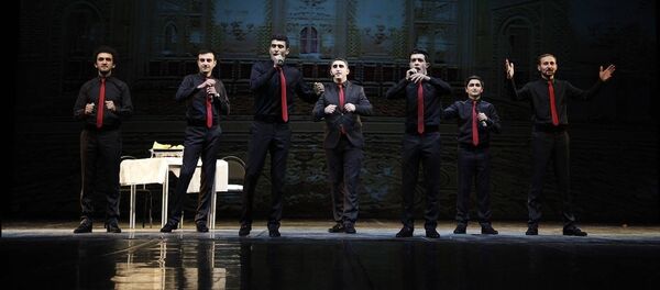 Команда КВН С хлебом и солью город Степанакерт Команда КВН С хлебом и солью город Степанакерт - Sputnik Արմենիա