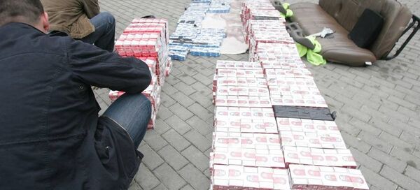 Контрабандная партия сигарет - Sputnik Армения