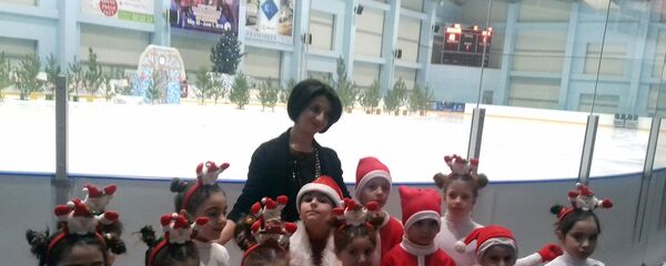 Тренер Элен Амбарцумян со своими воспитанниками Тренер Элен Амбарцумян со своими воспитанниками - Sputnik Армения