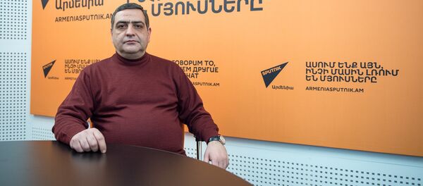Тигран Геворгян в гостях у радио Sputnik Армения Тигран Геворгян в гостях у радио Sputnik Армения - Sputnik Արմենիա