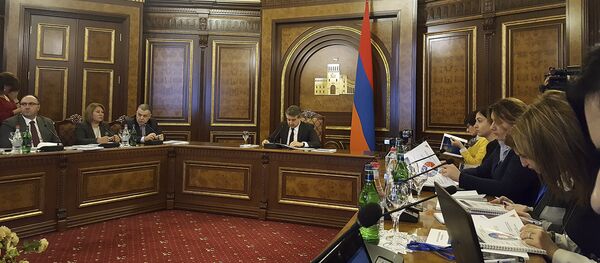 Пресс-конференция Карена Карапетяна Пресс-конференция Карена Карапетяна - Sputnik Արմենիա