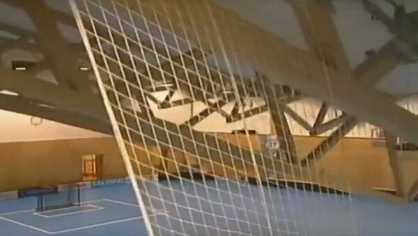 Крыша спортзала обрушилась во время матча по флорболу в Чехии - Sputnik Армения