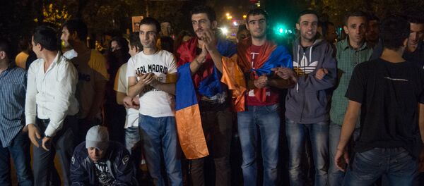 Митинг на улице Баграмяна Митинг на улице Баграмяна - Sputnik Արմենիա