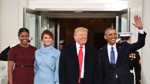 Дональд Трамп и Барак Обама с женами в Белом доме в Вашингтоне - Sputnik Արմենիա
