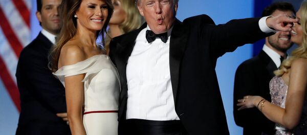 Президент США Дональд Трамп и первая леди Мелания Трамп на Балу свободы в Вашингтоне - Sputnik Армения