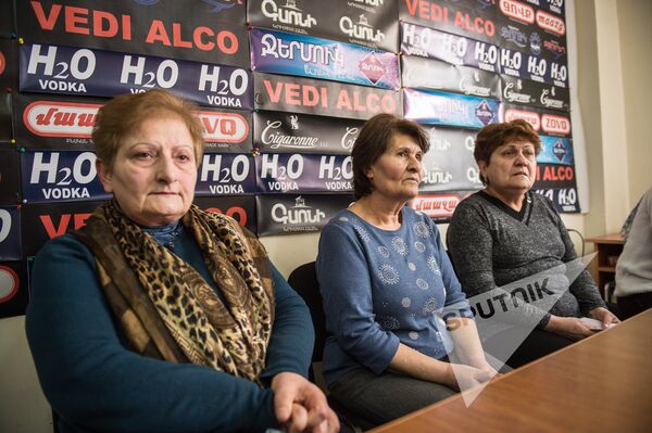 Бывшие сотрудницы Континенттекс Бывшие сотрудницы Континенттекс - Sputnik Արմենիա