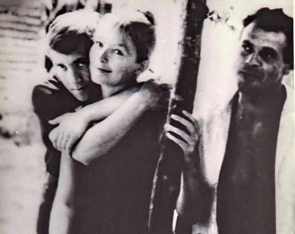 Владимир Высоцкий и Марина Влади любили приезжать к Турову, и не только на съемки - Sputnik Армения