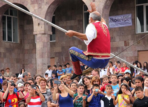 Фестиваль Сокровища Одзуна Фестиваль Сокровища Одзуна - Sputnik Արմենիա