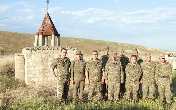 ԴՕՍԱԱՖ մարտիկները՝ Արցախի դիրքերում, հայ զինվորի կողքին - Sputnik Արմենիա