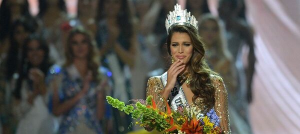 Мисс Франция Ирис Миттенэр (Iris Mittenaere) Мисс Франция Ирис Миттенэр (Iris Mittenaere) - Sputnik Արմենիա