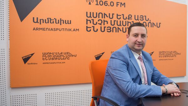 Владимир Геворгян в гостях у радио Sputnik Армения - Sputnik Արմենիա
