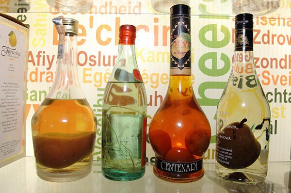 Водка с фруктами - Sputnik Армения