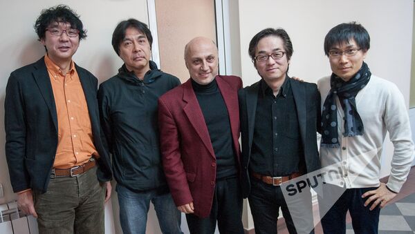 Тигран Экекян с японскими коллегами - Sputnik Армения