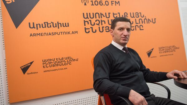 Геворг Петросян в гостях у радио Sputnik Армения  - Sputnik Արմենիա