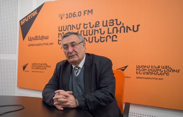 Эдик Минасян в гостях у радио Sputnik Армения Эдик Минасян в гостях у радио Sputnik Армения - Sputnik Армения