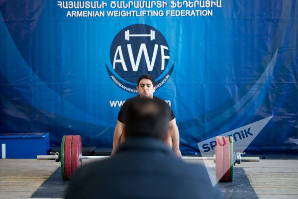 Первенство Армении по тяжелой атлетике - Sputnik Армения