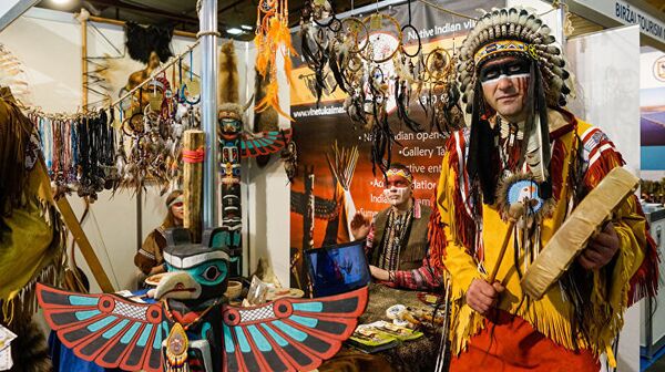 Индейская деревня недалеко от литовской Клайпеды предлагает погрузиться в уникальную атмосферу быта коренного населения Северной Америки Индейская деревня недалеко от литовской Клайпеды предлагает погрузиться в уникальную атмосферу быта коренного населения Северной Америки - Sputnik Արմենիա