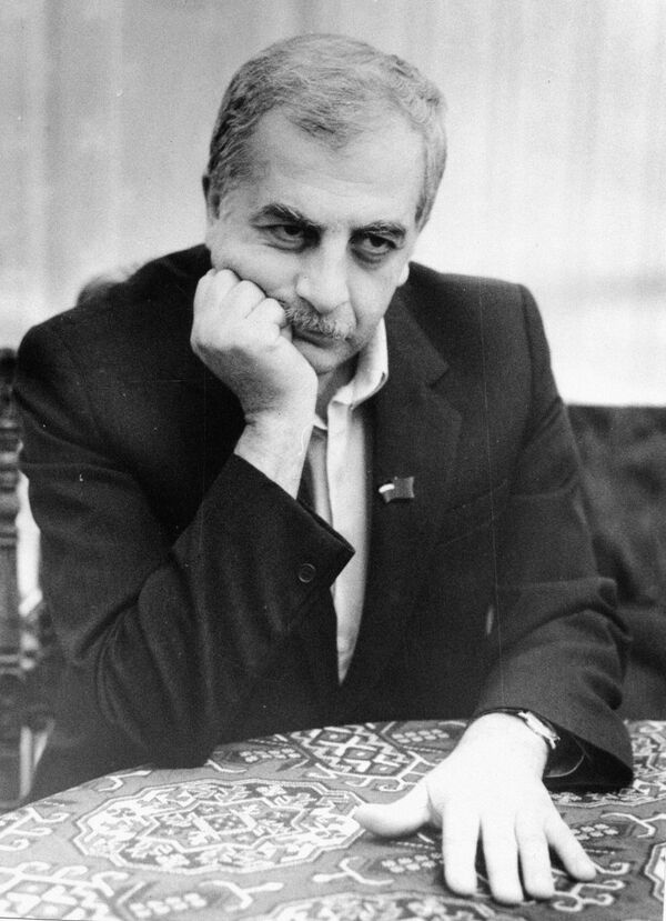 Первый президент Грузии Звиад Константинович Гамсахурдиа Первый президент Грузии Звиад Константинович Гамсахурдиа - Sputnik Արմենիա