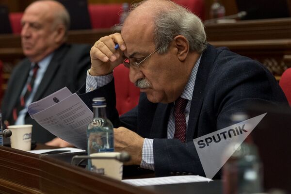 Заседание Национального собрания РА. Хосров Арутюнян Заседание Национального собрания РА. Хосров Арутюнян - Sputnik Արմենիա