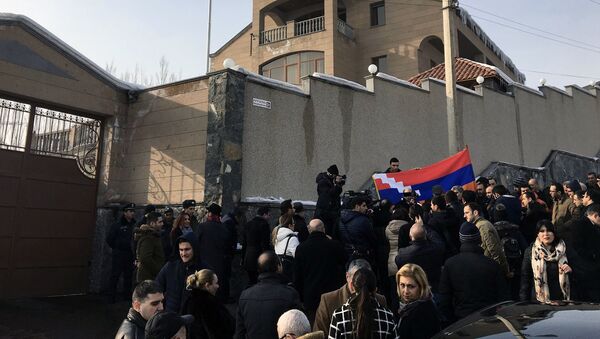Акция протеста у посольства Беларуси в Армении против экстрадиции блогера Александра Лапшина в Азербайджан - Sputnik Արմենիա