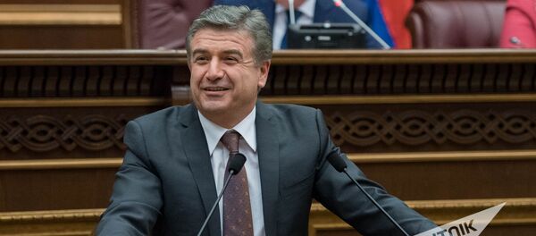 Карен Карапетян в Национальном собрании РА, 08.02.2017 - Sputnik Армения