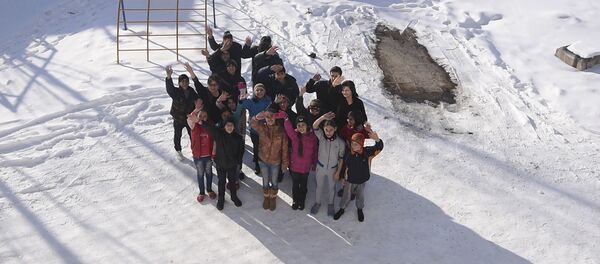 Անգելինային քաջալերում են հարազատ Գյումրիից` առաջ Անգելինային քաջալերում են հարազատ Գյումրիից` առաջ - Sputnik Արմենիա