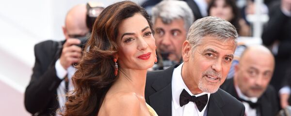 Актер Джордж Клуни с супругой Амаль - Sputnik Արմենիա