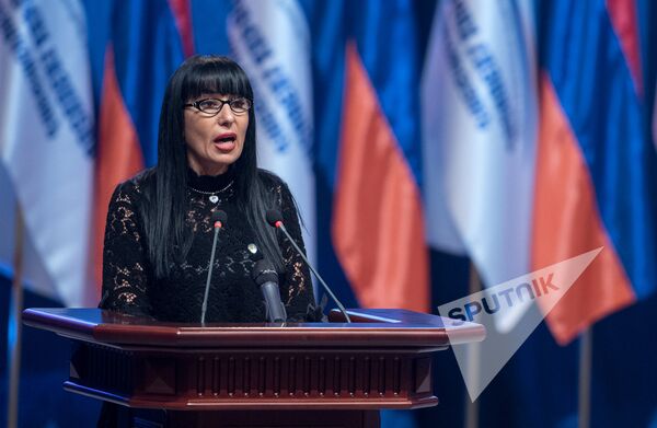 Похоронить тебя и знать, что никому не достанешься: Наира Зограбян о безумной любви мужа Похоронить тебя и знать, что никому не достанешься: Наира Зограбян о безумной любви мужа - Sputnik Армения