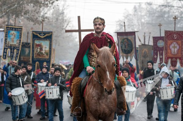 Երևանում նշել են Սուրբ Սարգիսի տոնը - Sputnik Արմենիա