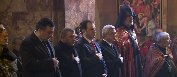 Նախագահ Սարգսյանը մասնակցել է Սուրբ Սարգիս զորավարի տոնին նվիրված հանդիսավոր միջոցառմանը Նախագահ Սարգսյանը մասնակցել է Սուրբ Սարգիս զորավարի տոնին նվիրված հանդիսավոր միջոցառմանը - Sputnik Արմենիա