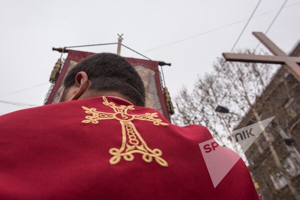 Праздник святого Саркиса отметили в Ереване - Sputnik Армения