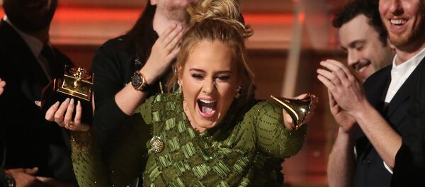 Грэмми 2017. Певица Адель  - Sputnik Արմենիա
