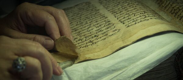 Матенадаран: рукописи не горят, а реставрируются с любовью - Sputnik Արմենիա