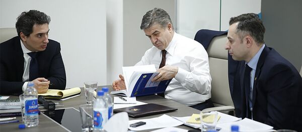 Премьер-министру Армении Карену Карапетяну были представлены работы по использованию потенциала диаспоры Премьер-министру Армении Карену Карапетяну были представлены работы по использованию потенциала диаспоры - Sputnik Արմենիա