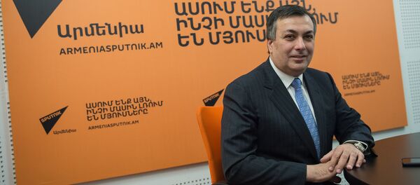 Армен Амирян в гостях у радио Sputnik Армения Армен Амирян в гостях у радио Sputnik Армения - Sputnik Արմենիա