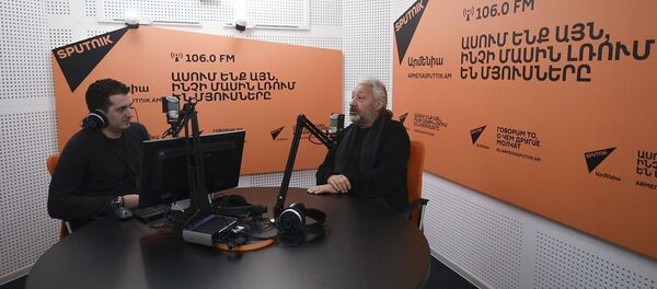 Гостем Sputnik Армения стал музыкант, режиссер, художник Стас Намин, посетивший Ереван в рамках творческих дней. Гостем Sputnik Армения стал музыкант, режиссер, художник Стас Намин, посетивший Ереван в рамках творческих дней. - Sputnik Армения