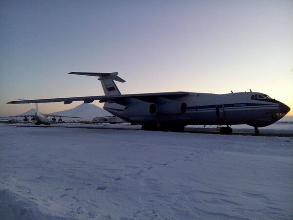 самолет Ил-76 с гуманитарным грузом для Сирии - Sputnik Армения