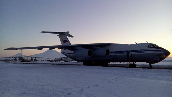 самолет Ил-76 с гуманитарным грузом для Сирии - Sputnik Արմենիա